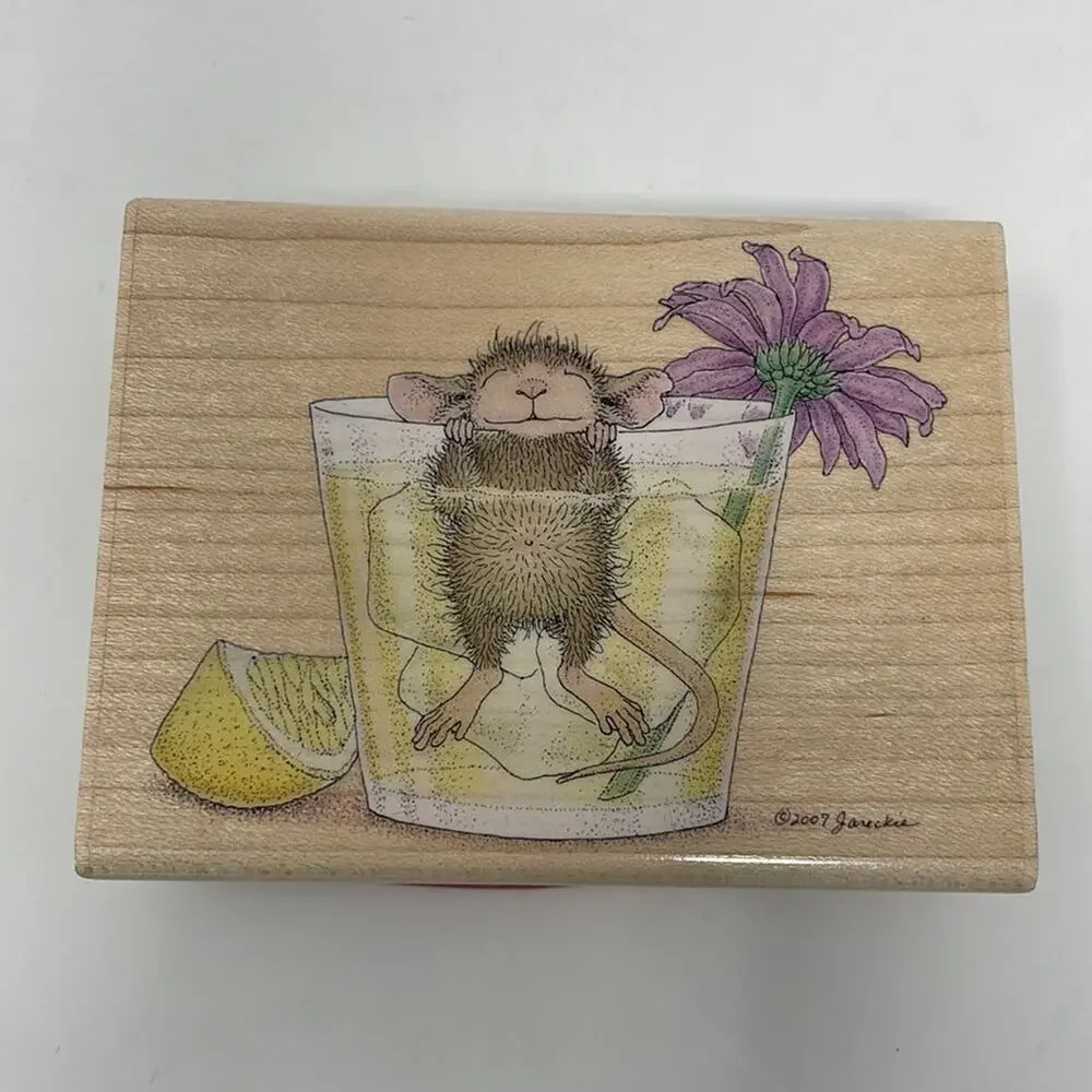 New! Retired House-Mouse Splish, Splash...A Citrus Bath 2007 stamp- never used